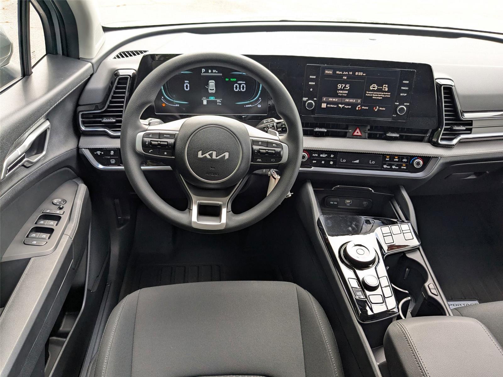 2025 Kia Sportage Hybrid LX photo 28