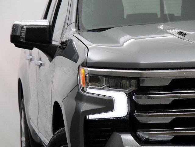 2026 Chevrolet Silverado 1500 photo 4