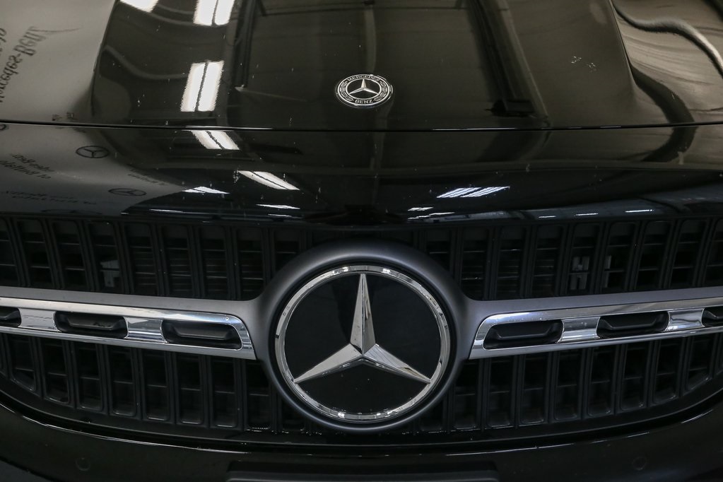 2025 Mercedes Benz GLA 250 photo 4
