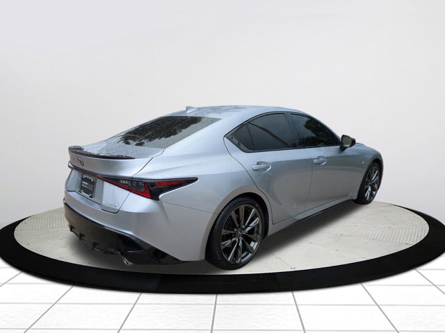2025 Lexus IS 350 F SPORT photo 4