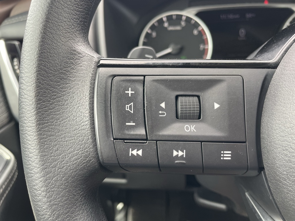 2023 Nissan Rogue SV photo 9