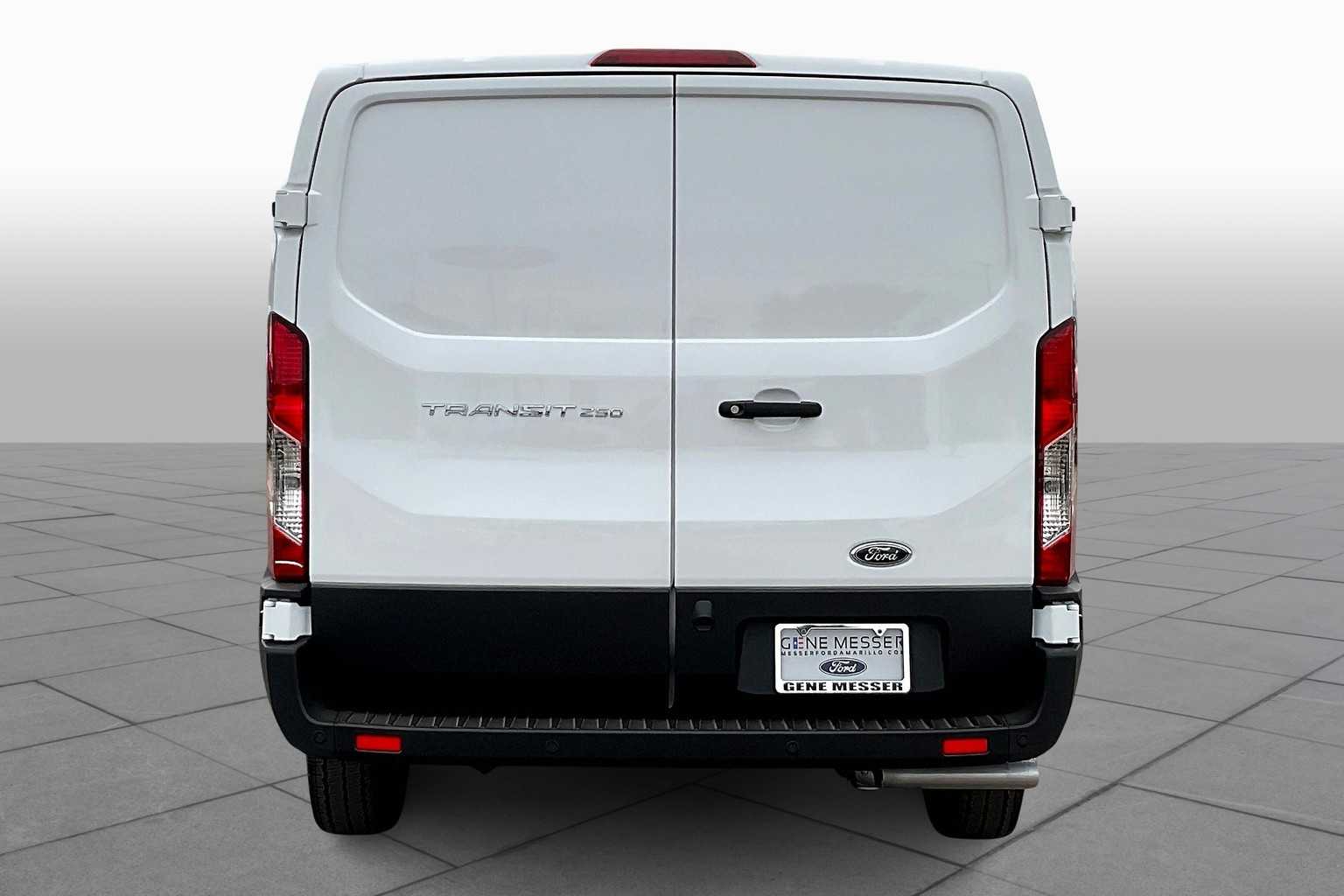 2025 Ford Transit Cargo Van photo 4