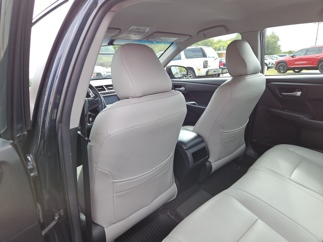 2017 Toyota Camry XLE XSE photo 13
