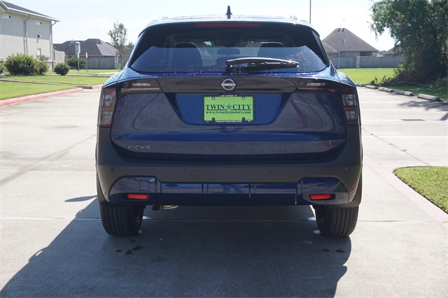 2026 Nissan Kicks SV photo 3