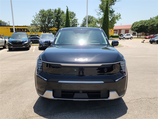 2026 Kia EV9 Light Long Range photo 6