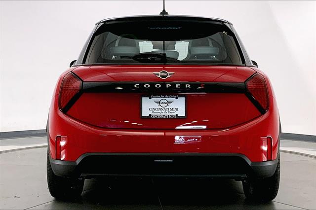 2025 Mini Cooper S Hardtop photo 3