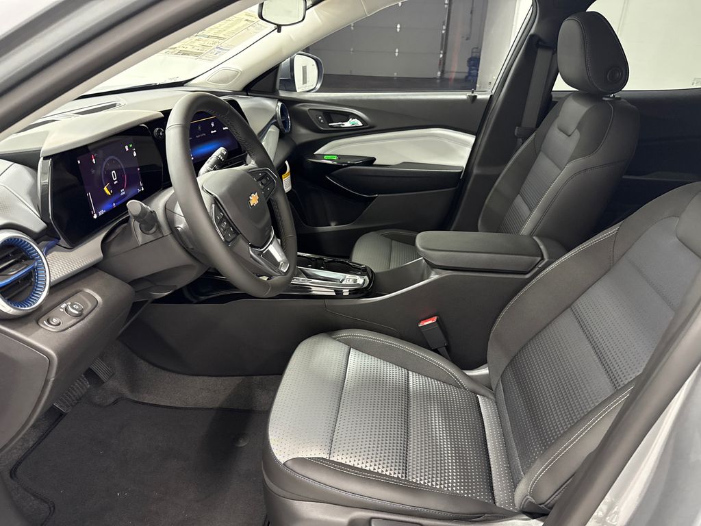 2026 Chevrolet Trax photo 12
