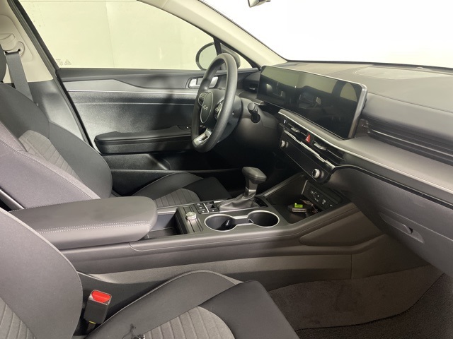 2026 Kia K5 LXS photo 14