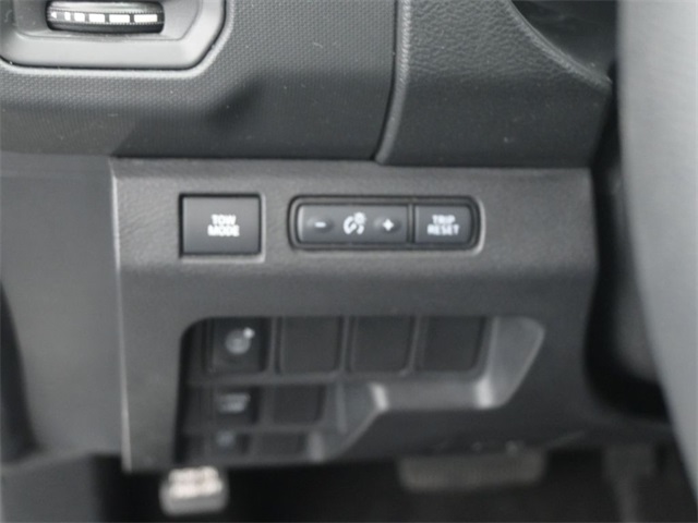 2022 Nissan Frontier S photo 19