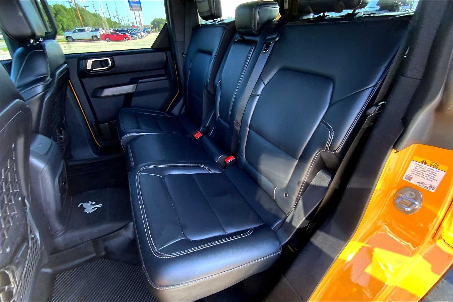 2021 Ford Bronco First Edition photo 19