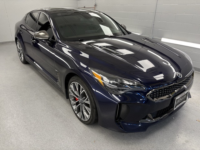2020 Kia Stinger GT photo 3