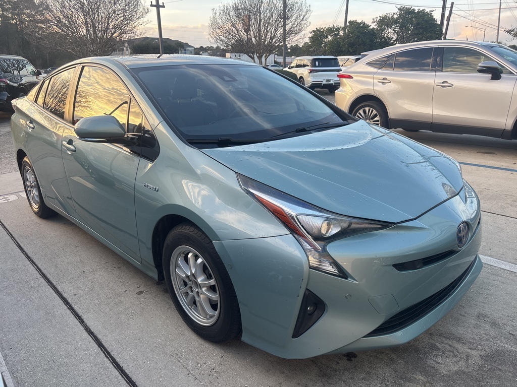 2018 Toyota Prius Four's photo