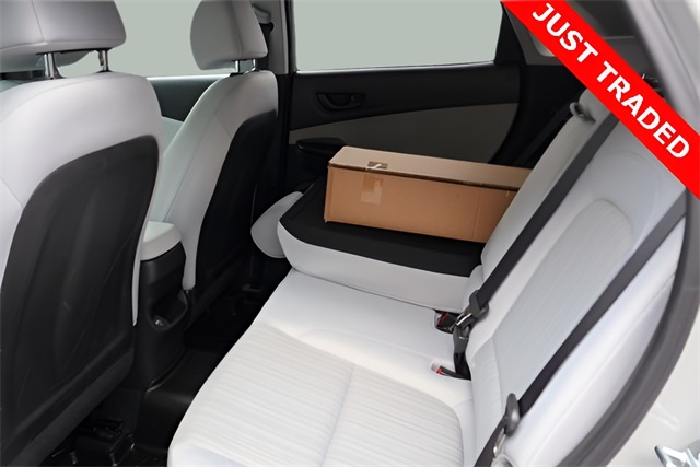 2023 Hyundai Kona SEL photo 2