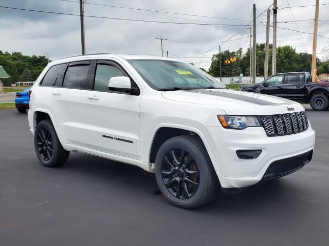 2017 Jeep Grand Cherokee Altitude photo 2