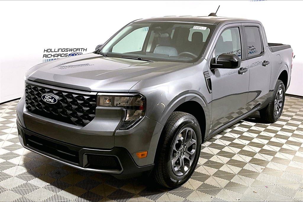 2025 Ford Maverick XLT's photo