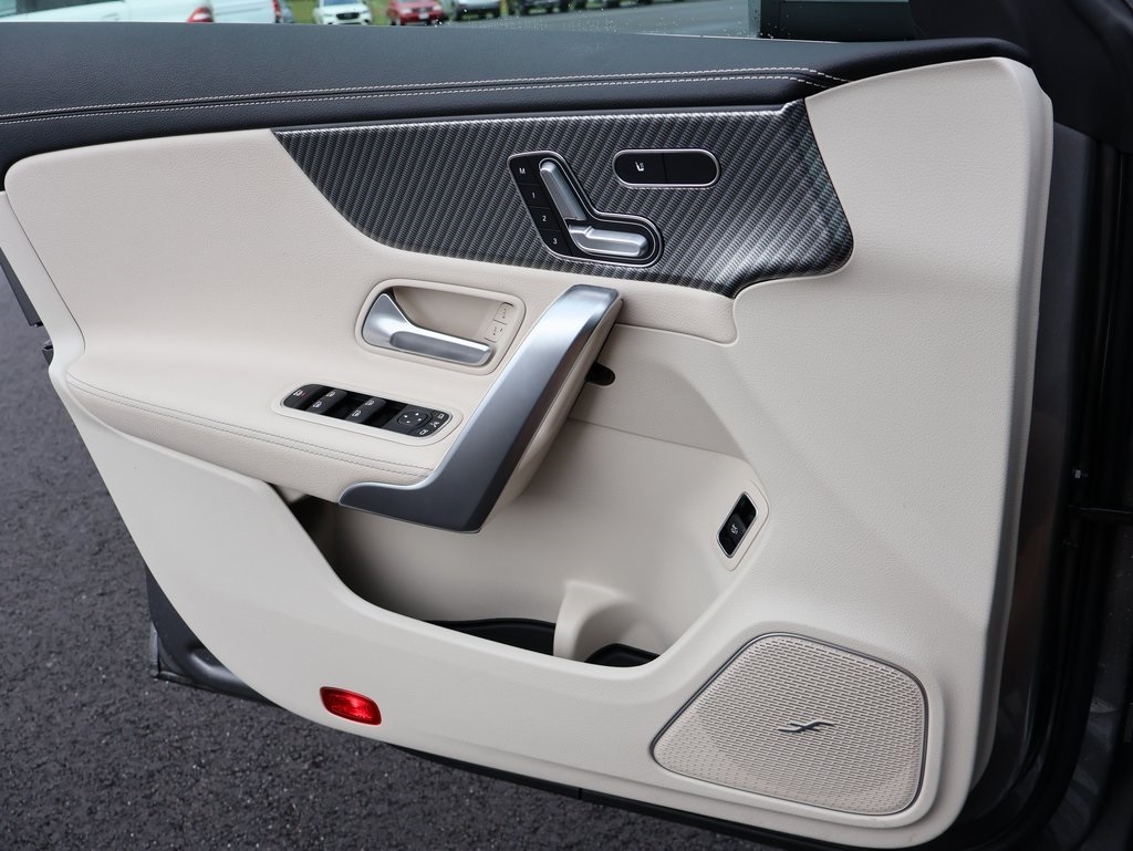 2024 Mercedes Benz CLA 250 4MATIC photo 35
