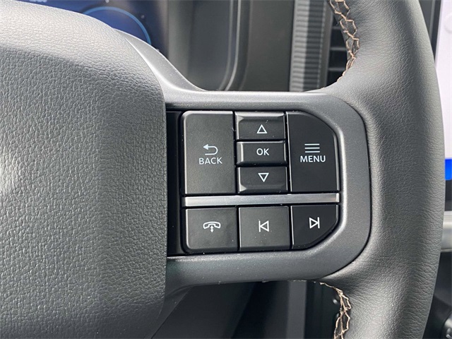 2025 Ford F-150 Lariat photo 16