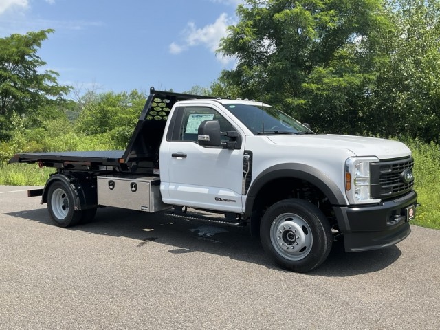 2025 Ford Chassis Cab F-550® XL