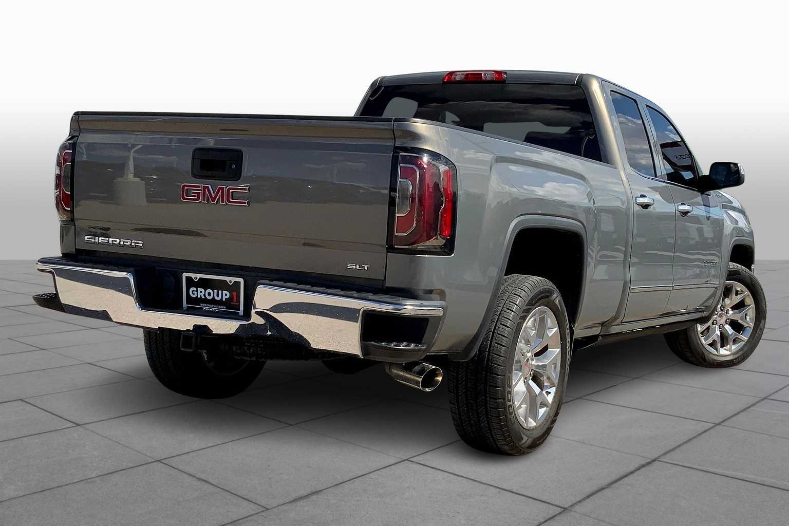 2017 Gmc Sierra 1500 SLT photo 12