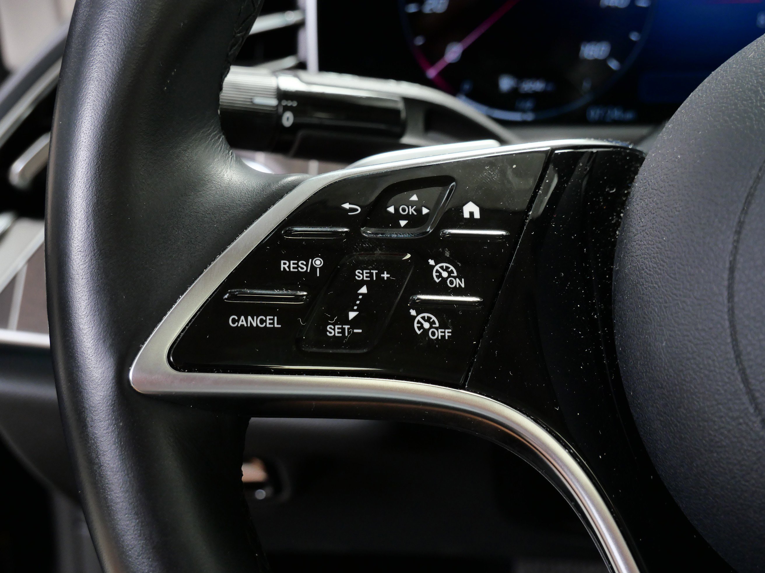 2025 Mercedes Benz E 350 4MATIC photo 21