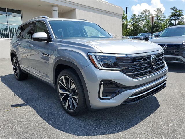 2026 Volkswagen Atlas SEL Premium R-Line photo 3