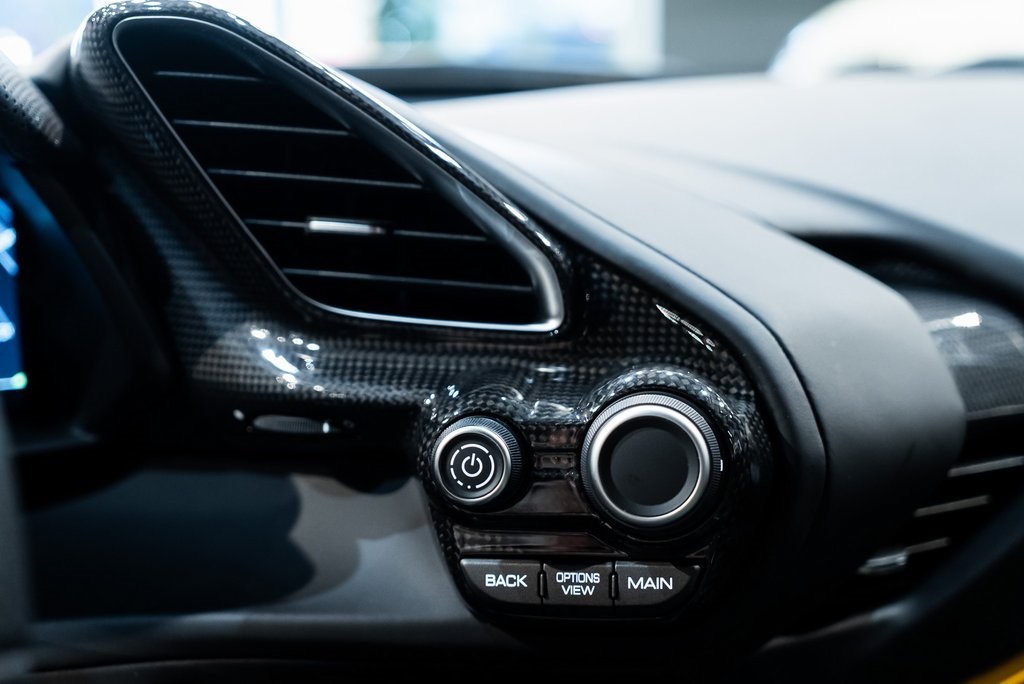 2020 Ferrari 488 Pista photo 28