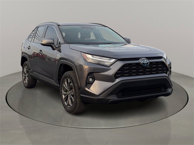 2024 Toyota RAV4 XLE Premium's photo