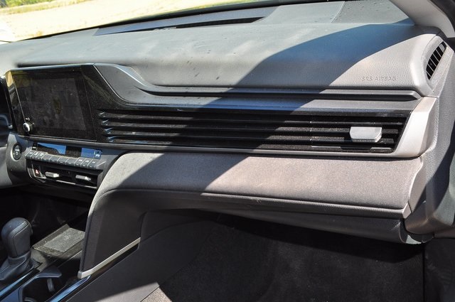 2025 Toyota Camry LE photo 19