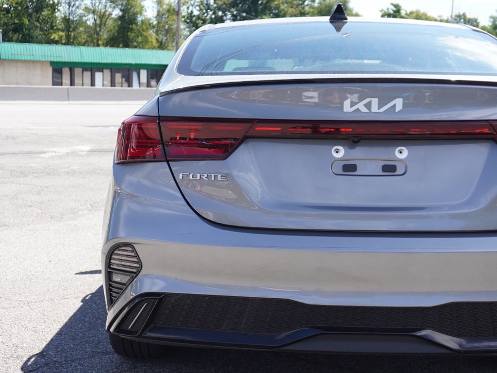 2023 Kia Forte GT-Line photo 15
