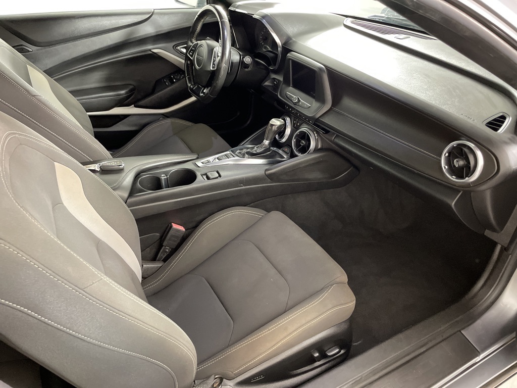 2020 Chevrolet Camaro 1LT photo 33