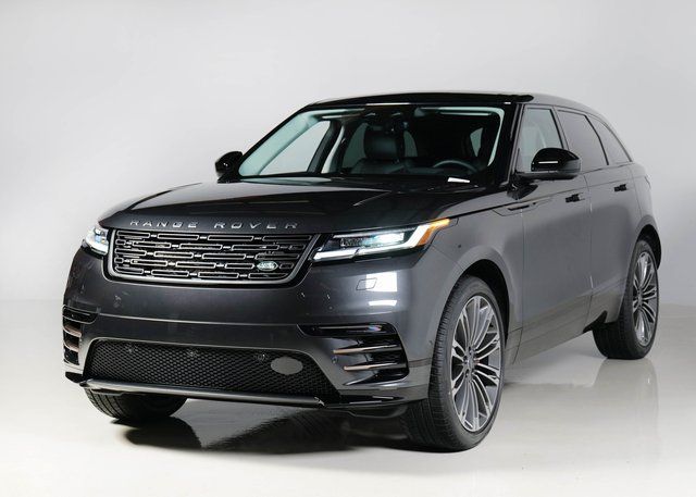 2025 Land Rover Range Rover Velar Dynamic SE's photo
