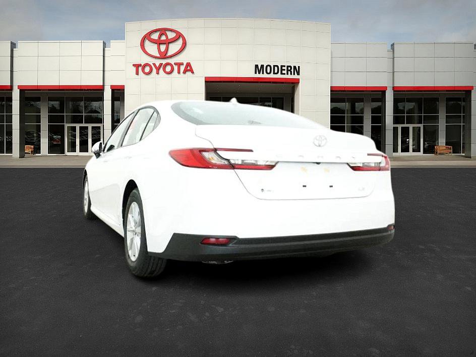 2025 Toyota Camry LE photo 15