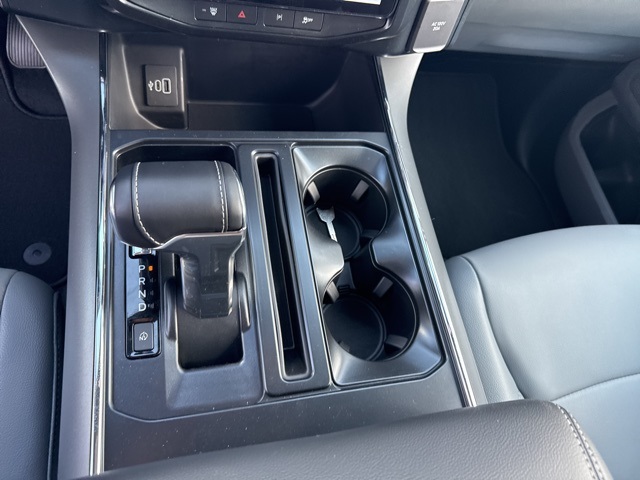 2025 Ford F-150 Lightning photo 15