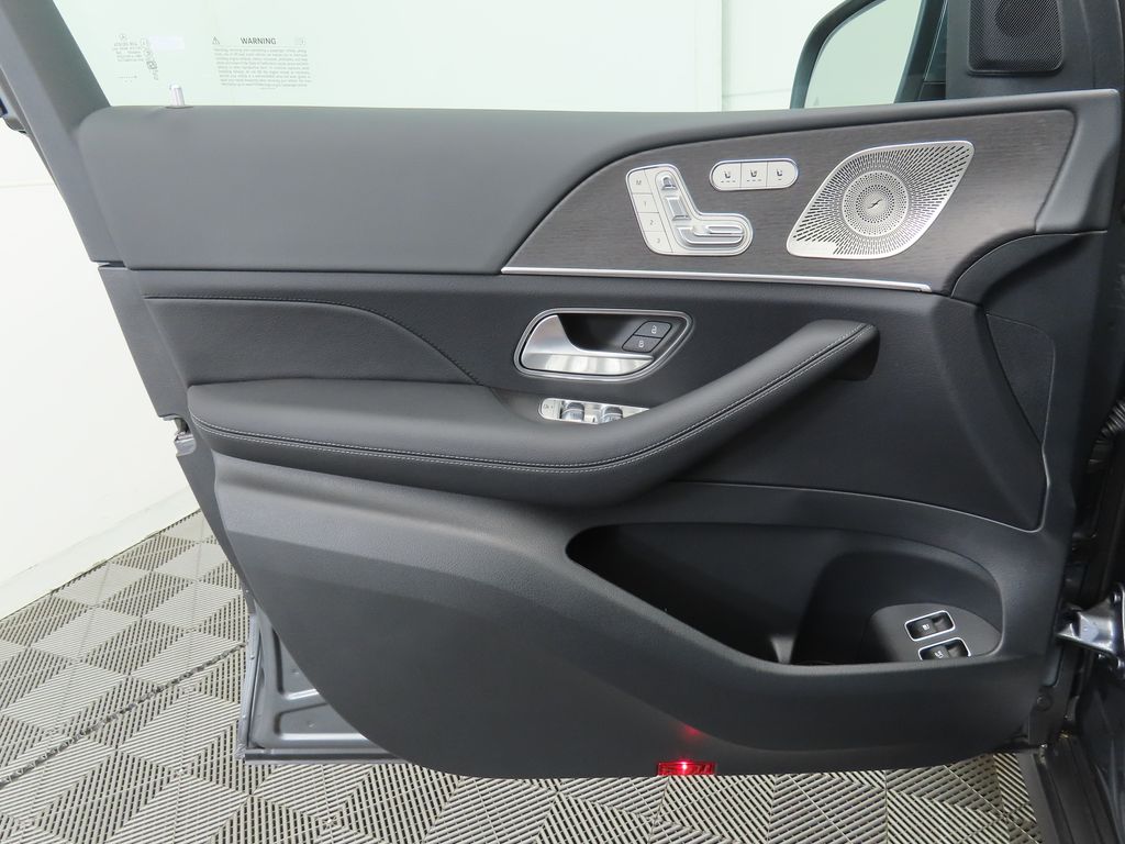 2026 Mercedes Benz GLE 450e 4MATIC photo 23