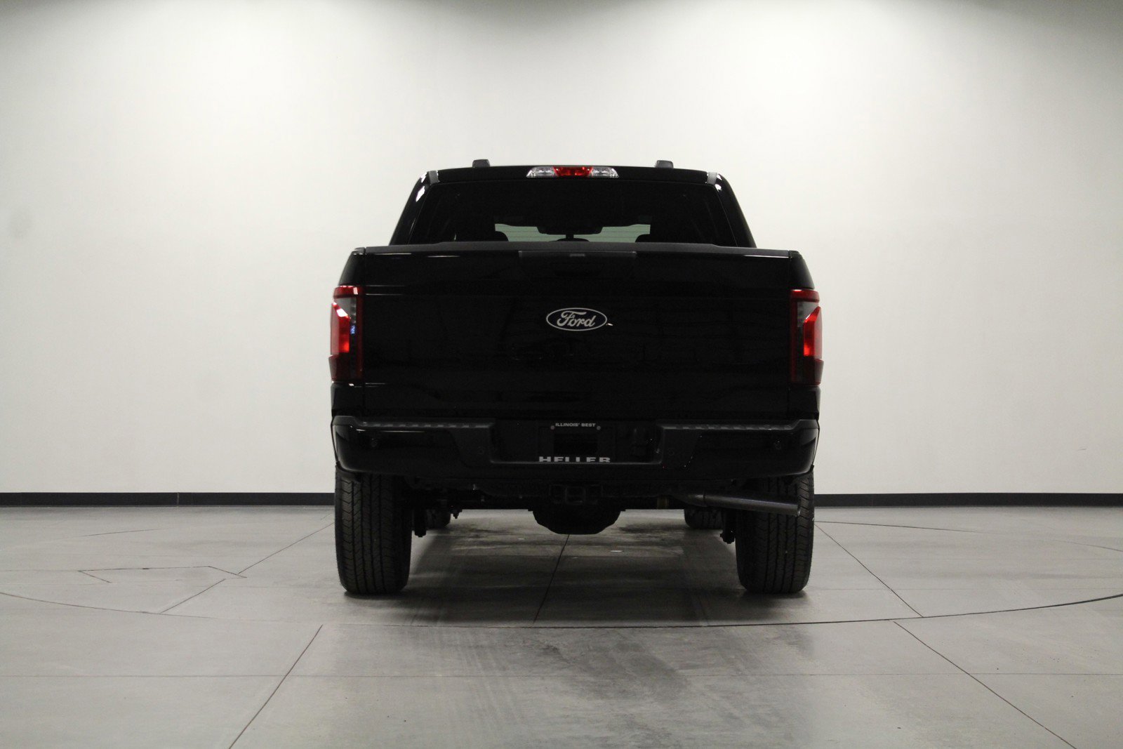 2025 Ford F-150 STX photo 4
