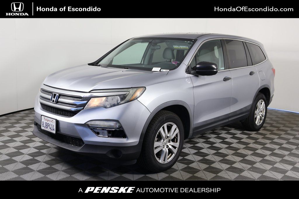 2018 Honda Pilot LX's photo