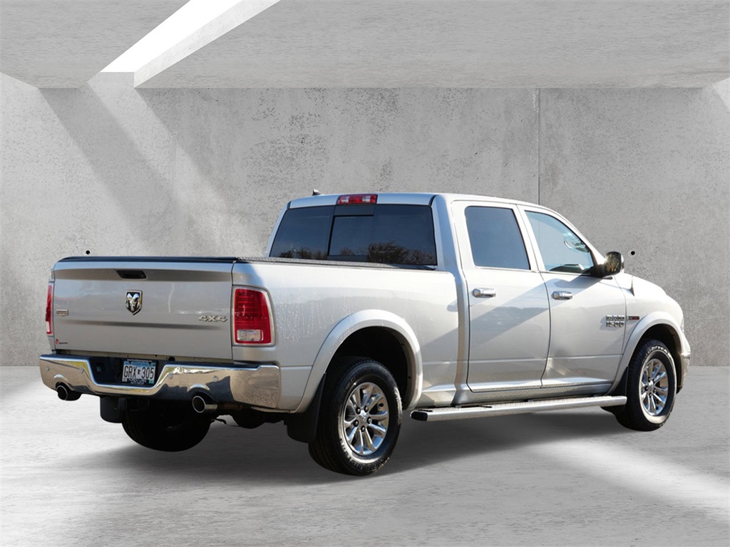 2016 Ram 1500 Laramie photo 2