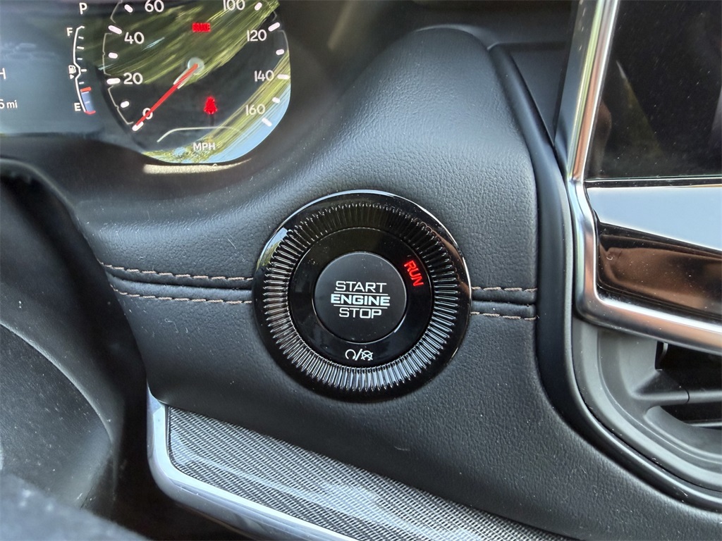 2023 Jeep Compass Limited Red Edition photo 28