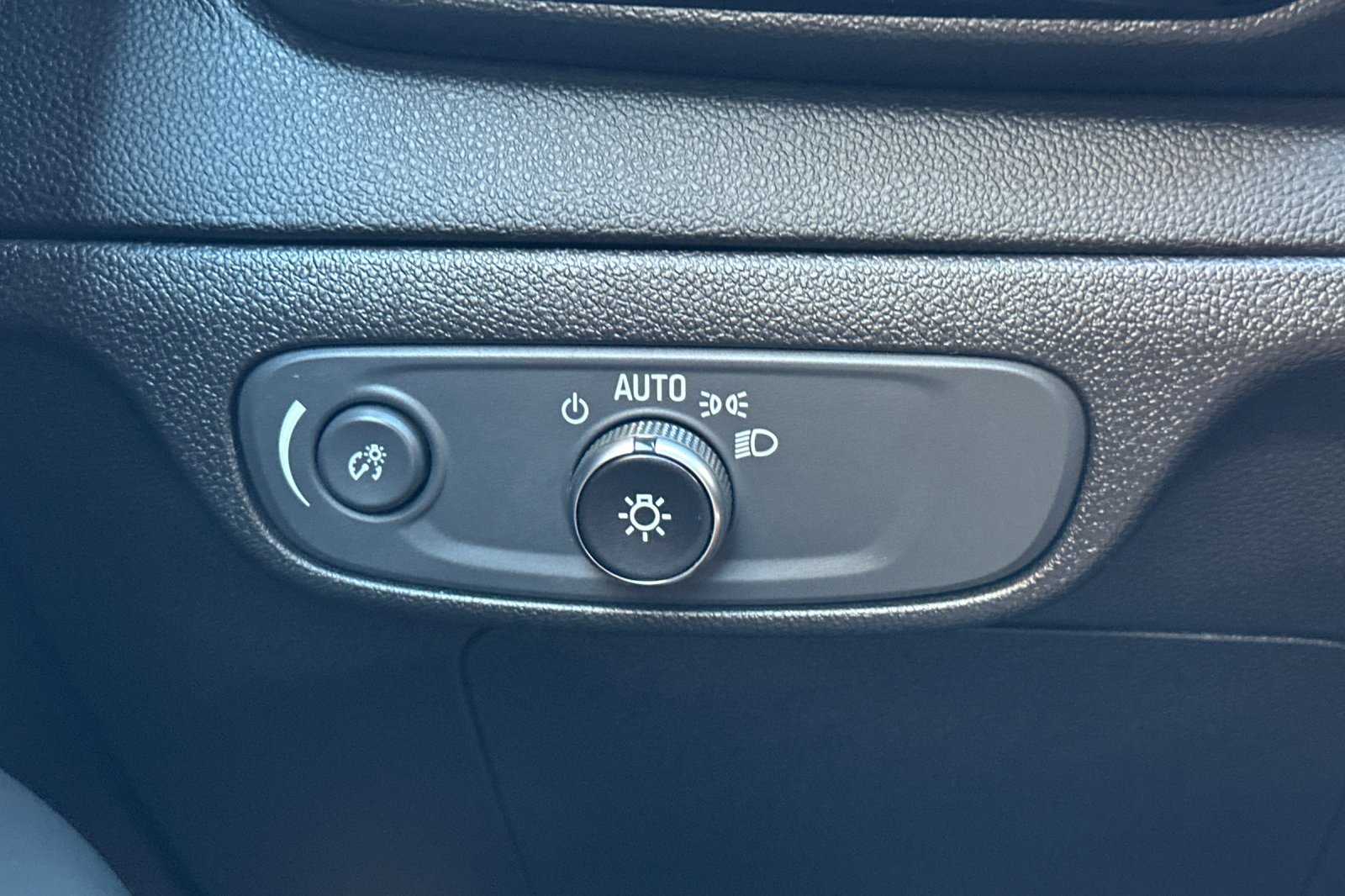 2023 Chevrolet Bolt EUV photo 27