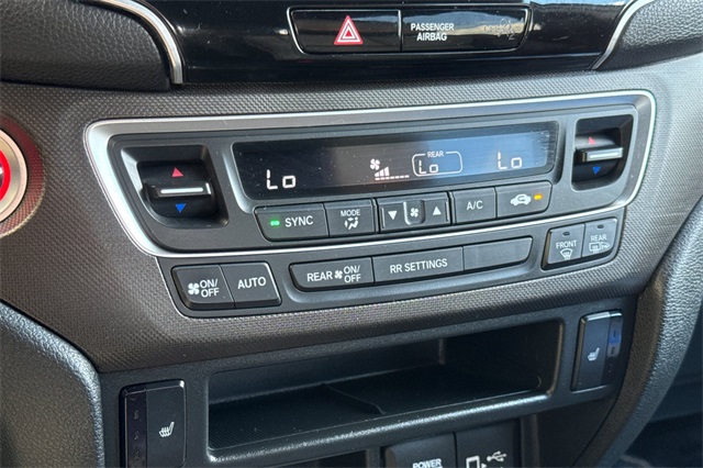 2022 Honda Passport TrailSport photo 24