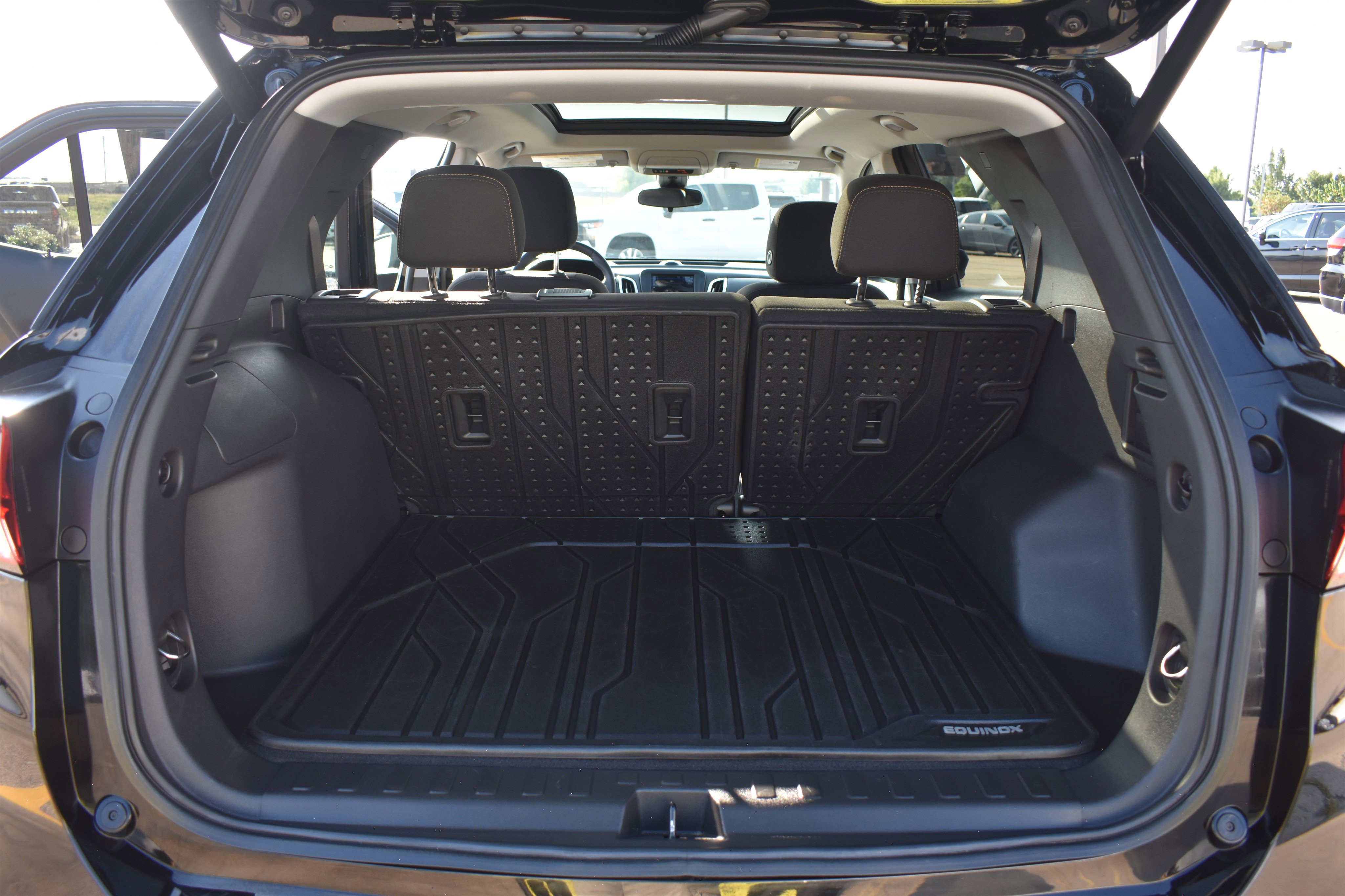 2023 Chevrolet Equinox LT photo 8