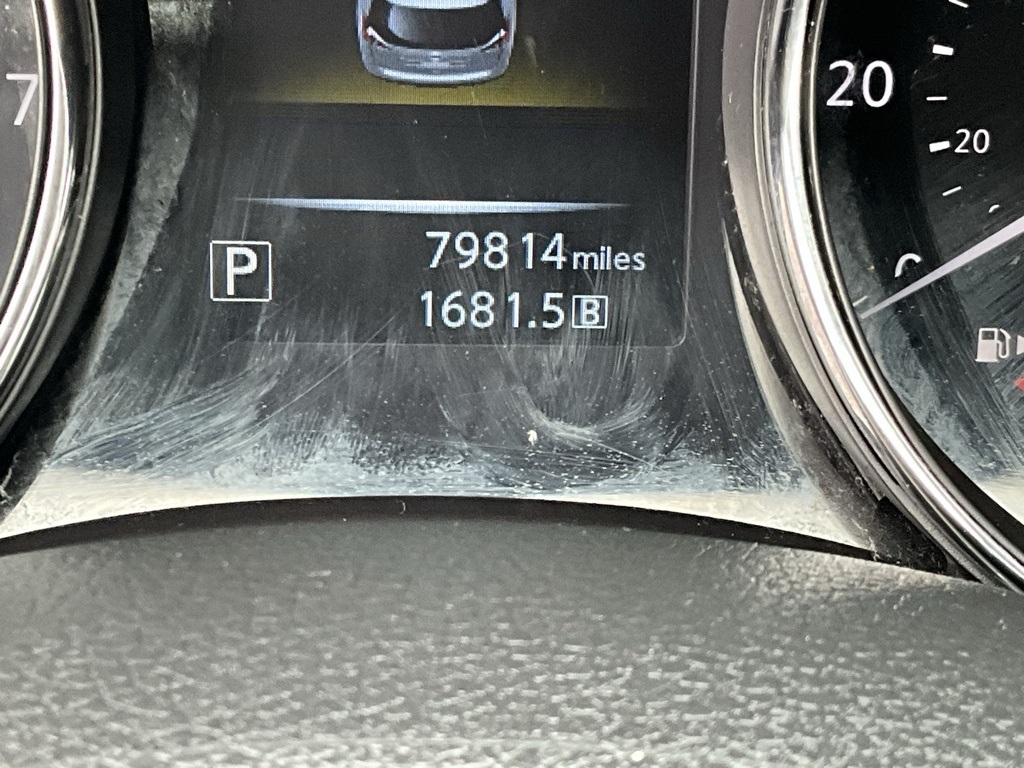 2014 Nissan Rogue SV photo 10