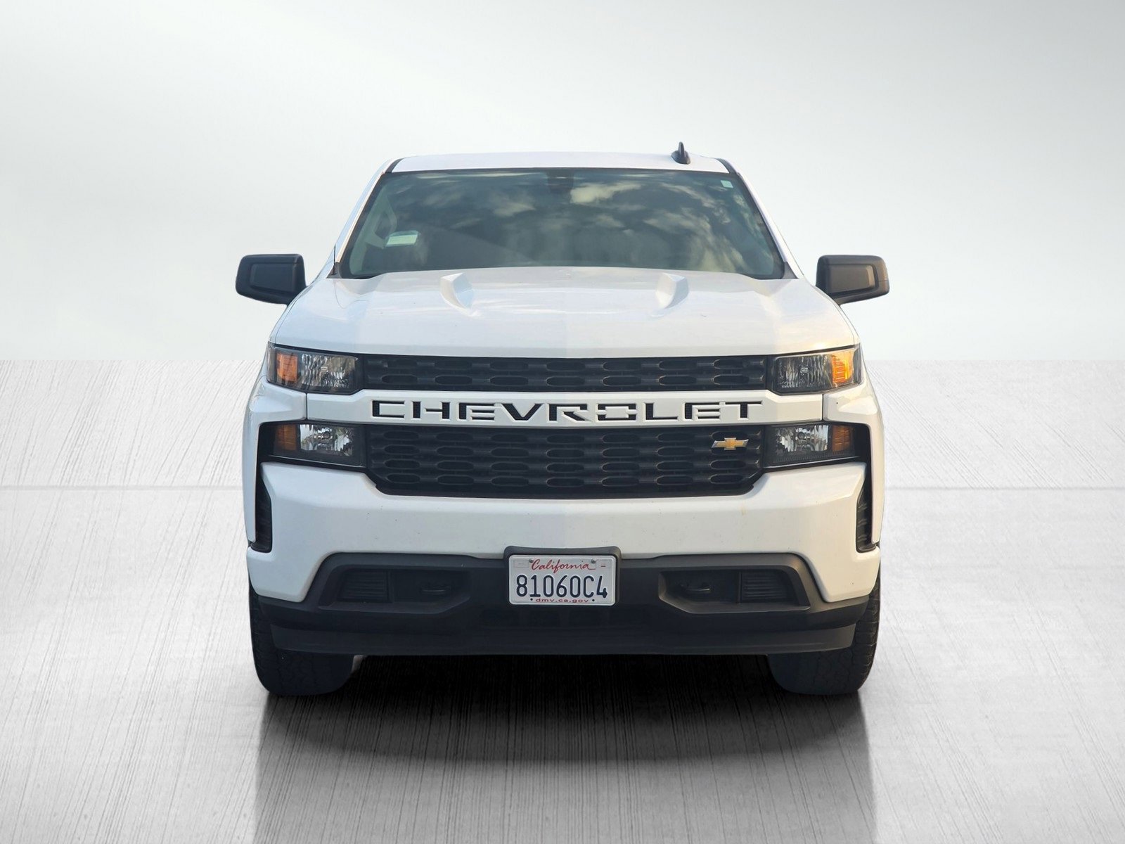 2021 Chevrolet Silverado 1500 Custom photo 2