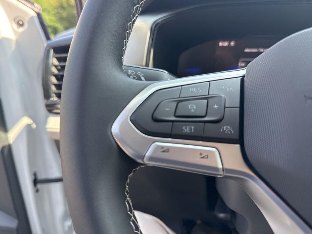 2025 Volkswagen Taos S photo 17