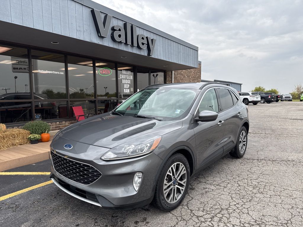 2021 Ford Escape Hybrid SEL photo 4