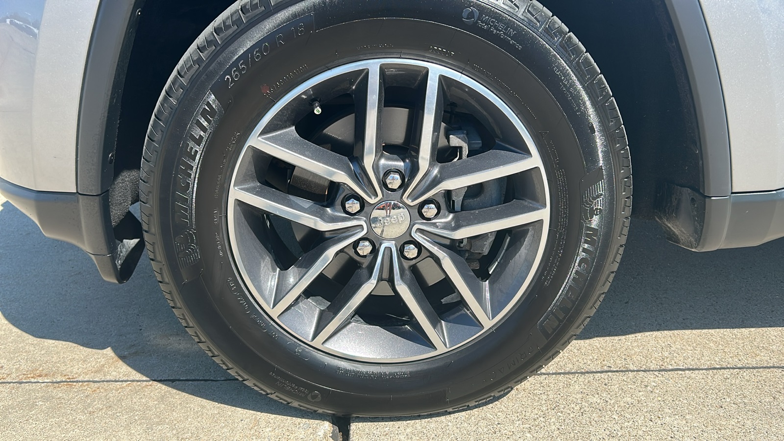 2018 Jeep Grand Cherokee Limited photo 9