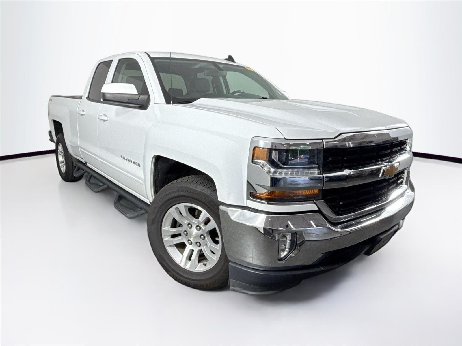 2017 Chevrolet Silverado 1500 LT photo 4