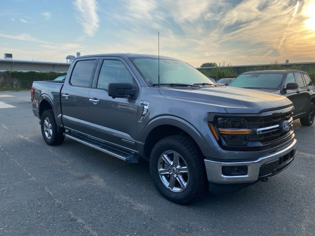 2024 Ford F-150 XLT photo 5
