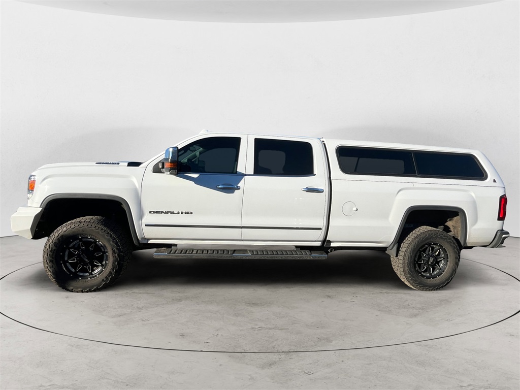 2017 Gmc Sierra Denali photo 2