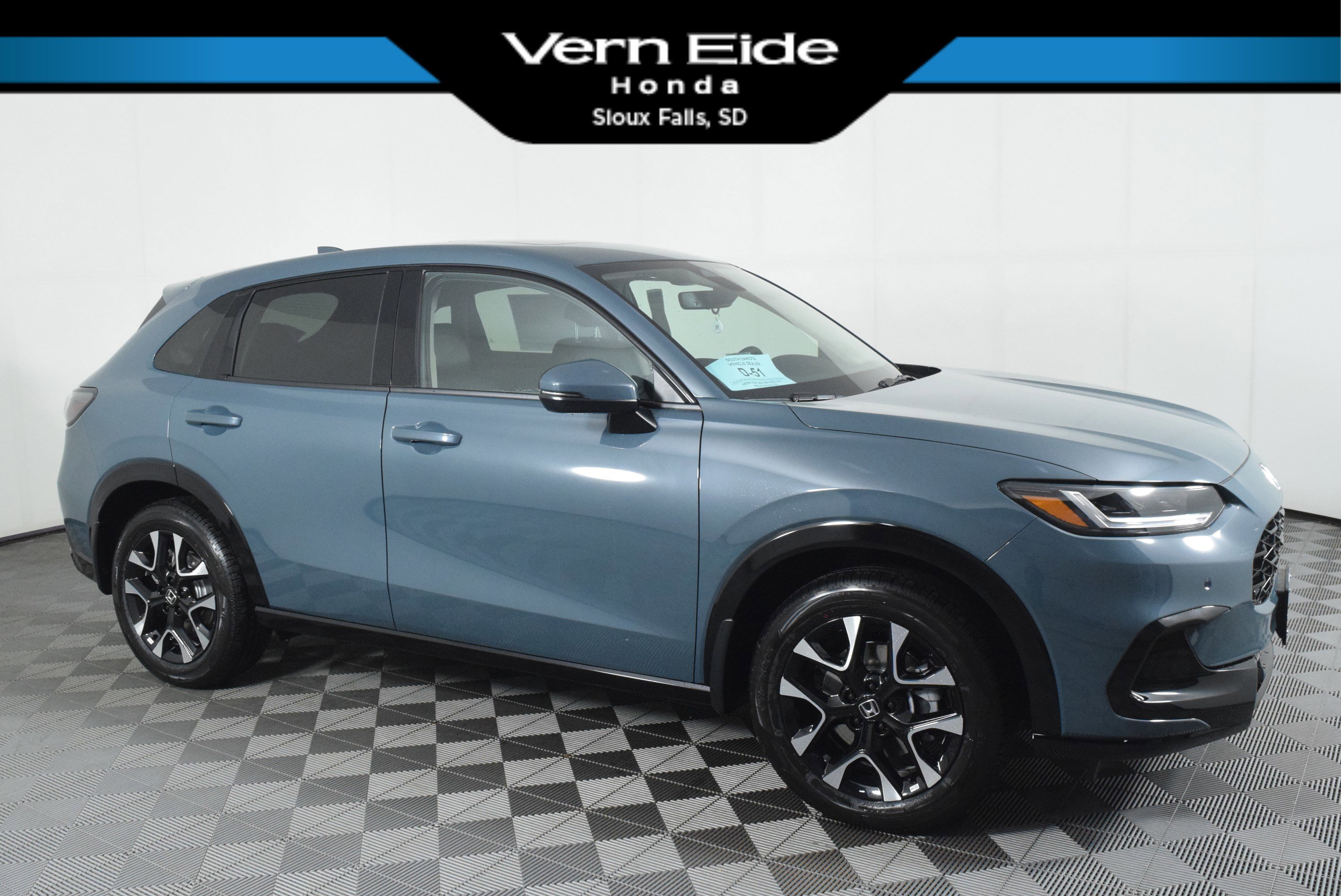 2026 Honda HR-V EX-L's photo